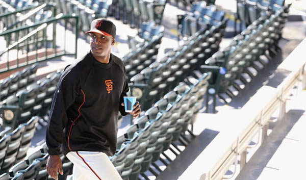 Barry Bond Attends San Francisco Giants Camp as a Spring Training Instructor