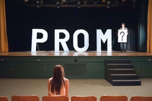How to Ask Someone to Prom